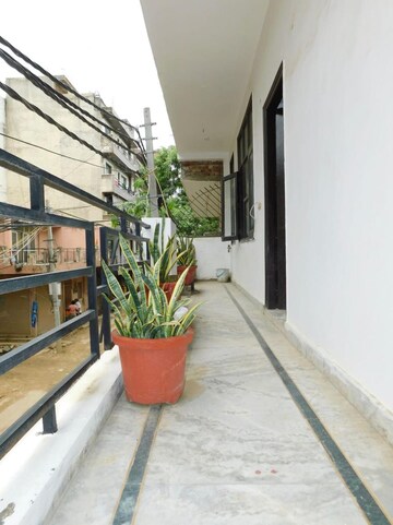 Balcony in 4 BHK Apartment at DDA Rosewood Apartments, Vasant Kunj – for Rent