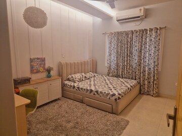 Bedroom in 4 BHK Apartment at DDA Rosewood Apartments, Vasant Kunj – for Rent