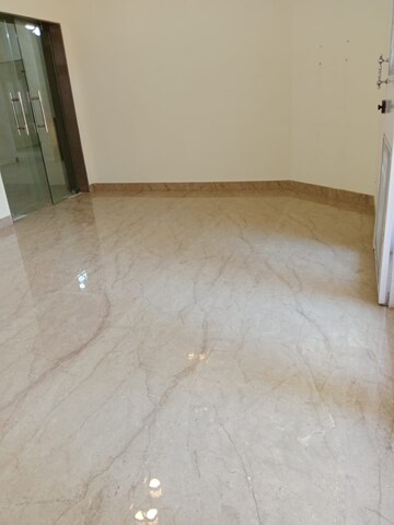 Room in 3 BHK Builder Floor at Kalkaji – for Rent