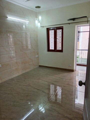 Room in 3 BHK Builder Floor at Kalkaji – for Rent
