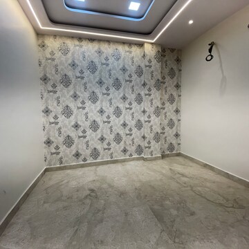 Room in 2 BHK Builder Floor at Rohini Sector 24 – for Rent