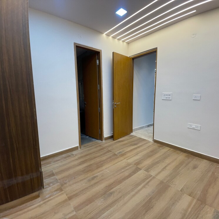 Room, rohini sector 24 2 Bedroom 450 Sq.Ft. Builder Floor In Rohini Sector 24 Delhi 8928952