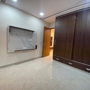 Room in 2 BHK Builder Floor at Rohini Sector 24 – for Rent