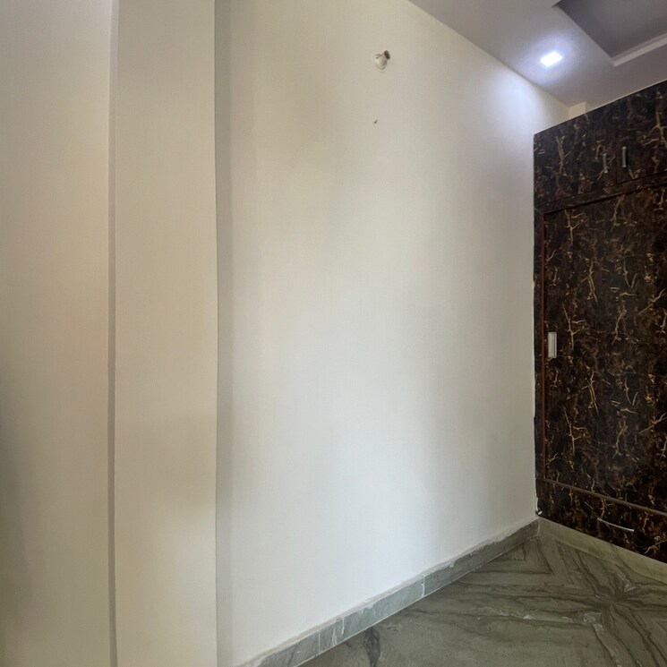 Room, rohini sector 24 2 Bedroom 450 Sq.Ft. Builder Floor In Rohini Sector 24 Delhi 8928952