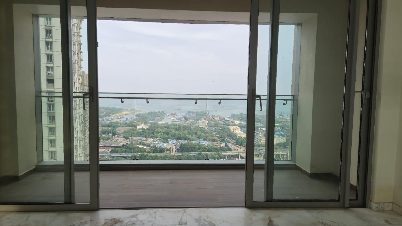 3 BHK + Servant Room Apartment For Rent in Piramal Aranya