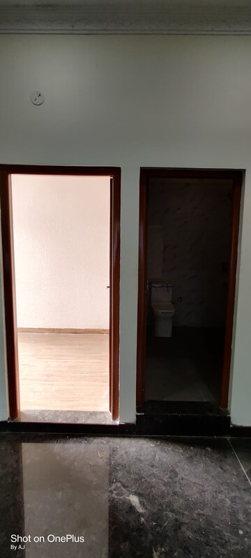 Room in 5 BHK Independent House at Banjara Layout – for Sale