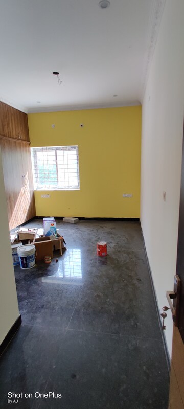 Room in 5 BHK Independent House at Banjara Layout – for Sale