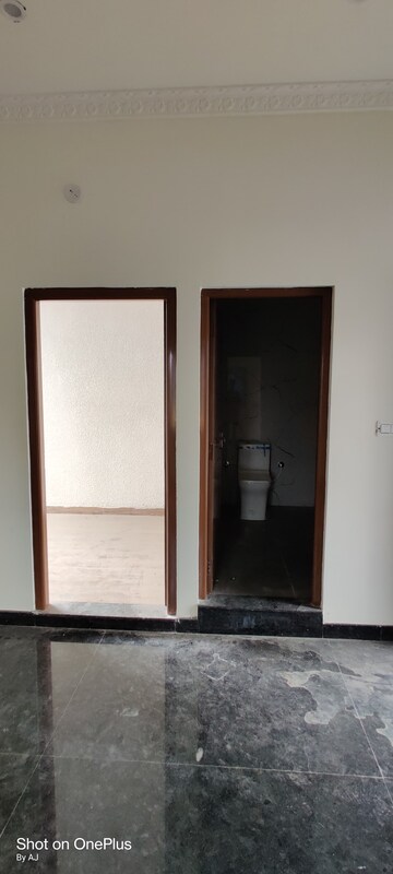 Room in 5 BHK Independent House at Banjara Layout – for Sale