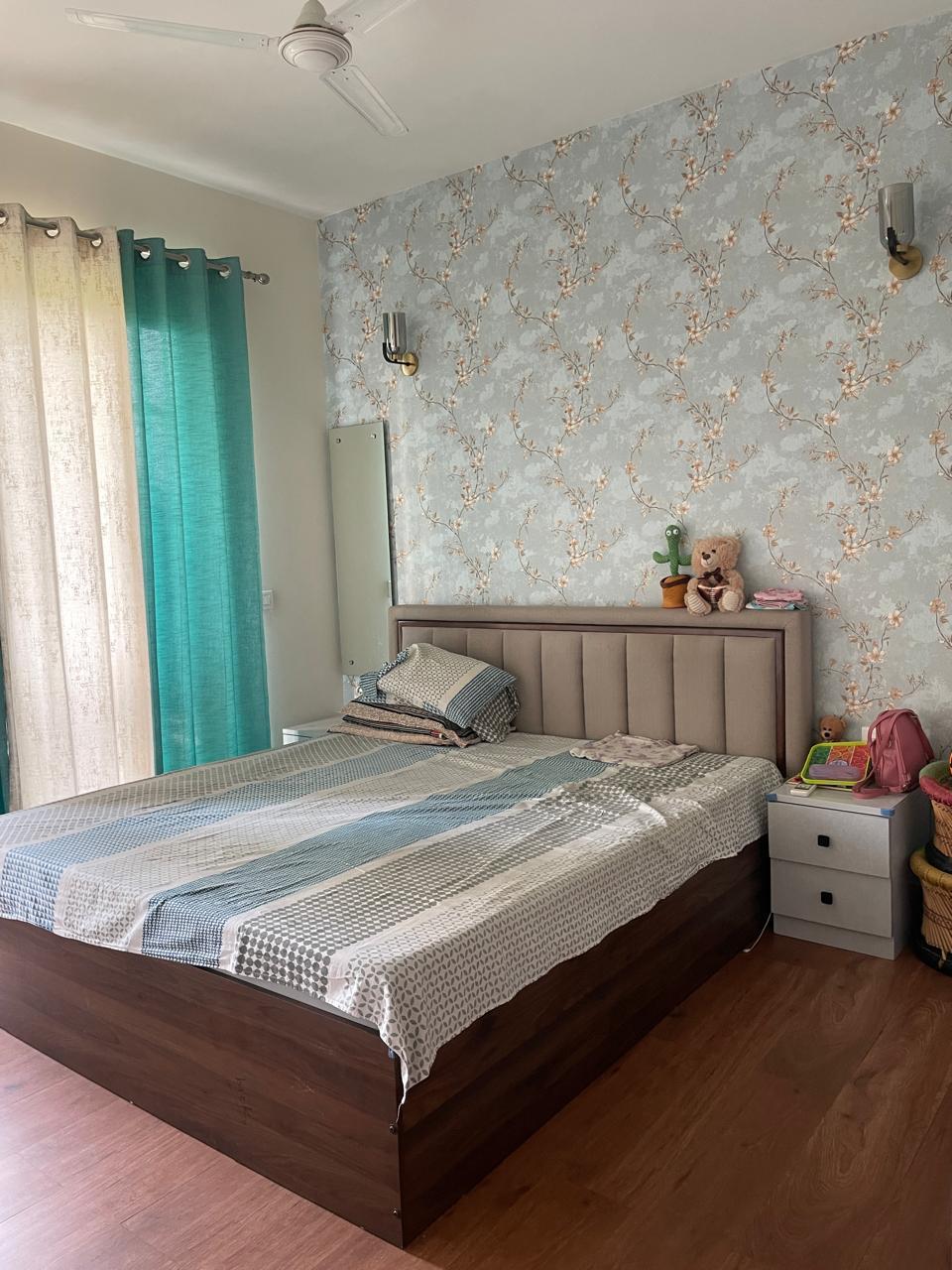 3.5 BHK + Servant Room Apartment For Sale in Emaar Palm Gardens