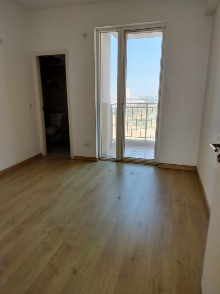 Room, emaar-gurgaon-greens 3 Bedroom 1650 Sq.Ft. Apartment In Sector 102 Gurgaon 8929040