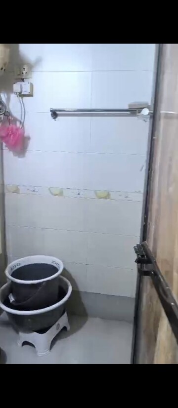 Furnished Amenities in 1 BHK Apartment at Goregaon West View CHS, Goregaon West – for Sale