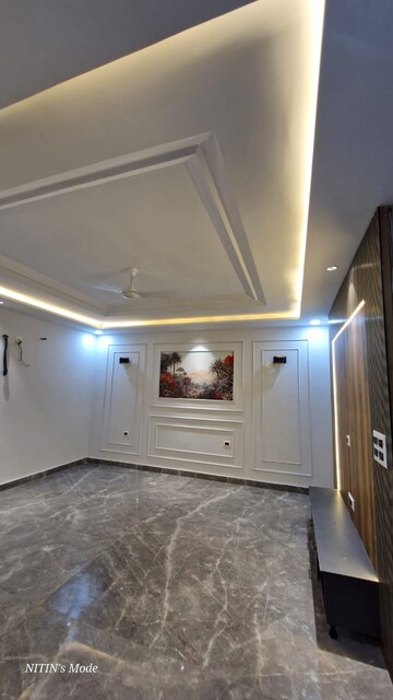 Furnished Amenities in 3 BHK Builder Floor at Green Fields Colony – for Sale