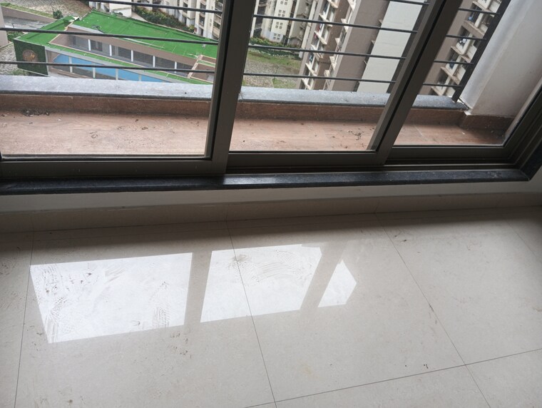 Balcony, runwal-eirene 2.5 Bedroom 900 Sq.Ft. Apartment In Balkum Pada Thane 8929051