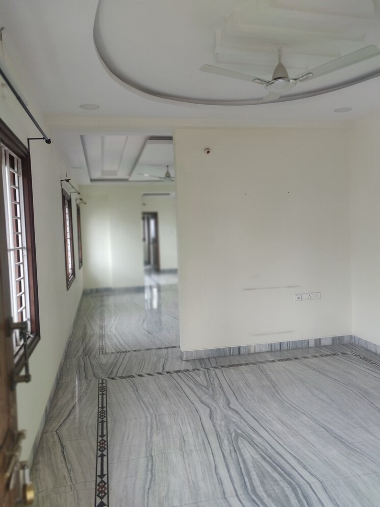 Bathroom, city-center-banjara-hills 3 Bedroom 2100 Sq.Ft. Apartment In Banjara Hills Hyderabad 8929076