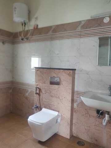 Bathroom in 3 BHK Apartment at City Center Banjara Hills, Banjara Hills – for Rent