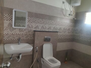 Bathroom in 3 BHK Apartment at City Center Banjara Hills, Banjara Hills – for Rent
