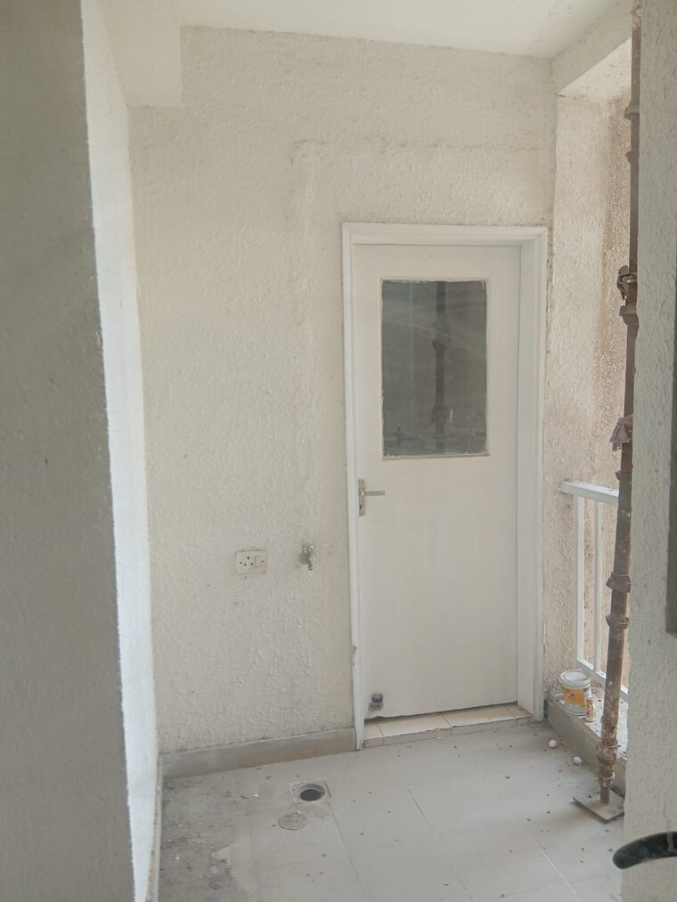 Bathroom, huda-market 5 Bedroom 3000 Sq.Ft. Builder Floor In Sector 31 Gurgaon 8929068