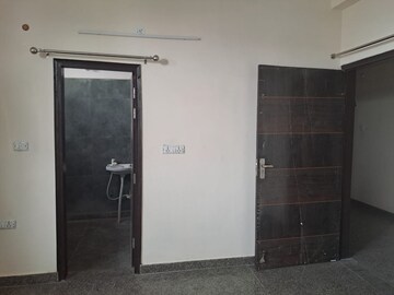 3 BHK Apartment For Rent in Dlf Phase V