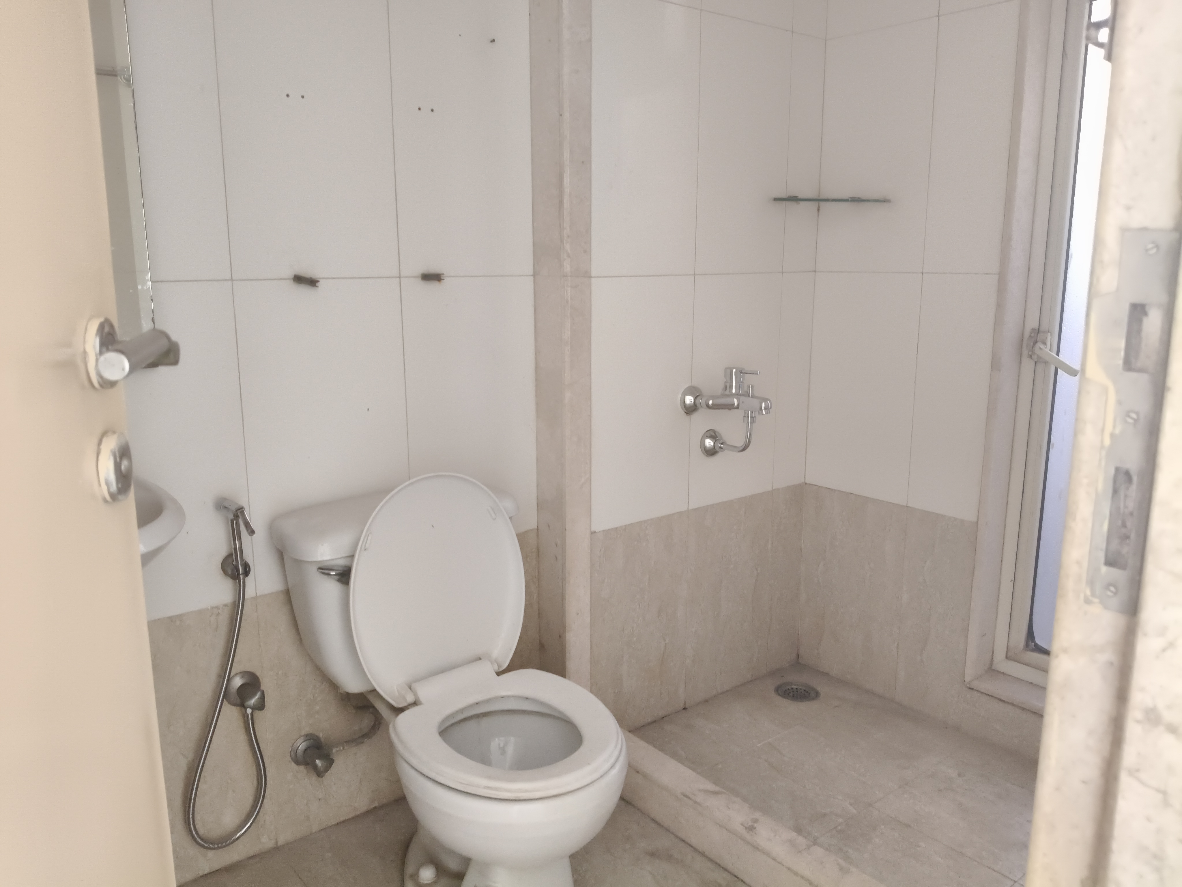 2 BHK + Extra Room Apartment For Rent in Hiranandani Estate Rodas Enclave