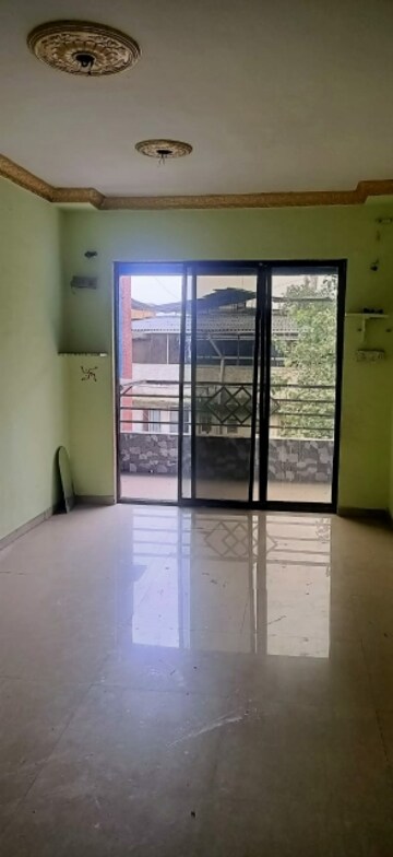 Room in 2 BHK Apartment at Dombivli East – for Rent