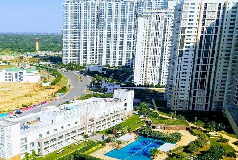 3 BHK + Servant Room Apartment For Rent in DLF Park Place