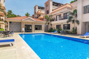 Swimming Pool in 2 BHK Apartment at Marna Siolim – for Rent