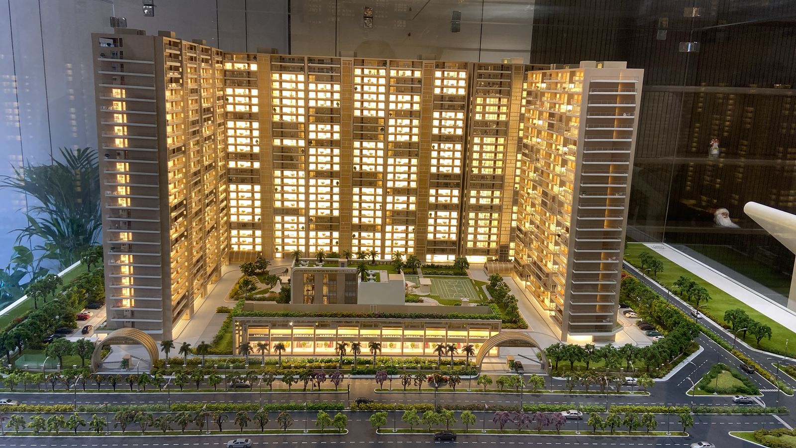 3 BHK + Pooja Room,Servant Room Apartment For Sale in Horizon Belmond