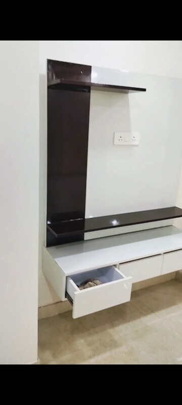 Furnished Amenities in 3 BHK Builder Floor at Amolik Residency, Sector 86 – for Sale