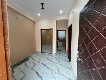 Building Lobby in 2 BHK Builder Floor at Rajajipuram – for Rent