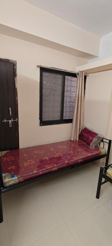 Room in  Pg at Gokhalenagar – for Rent