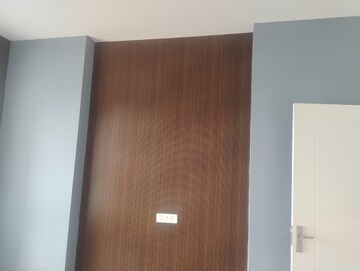 Furnished Amenities in 3 BHK Apartment at M3M Soulitude, Sector 89 – for Rent