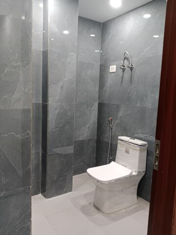 Bathroom in 1 BHK Builder Floor at Saket – for Rent