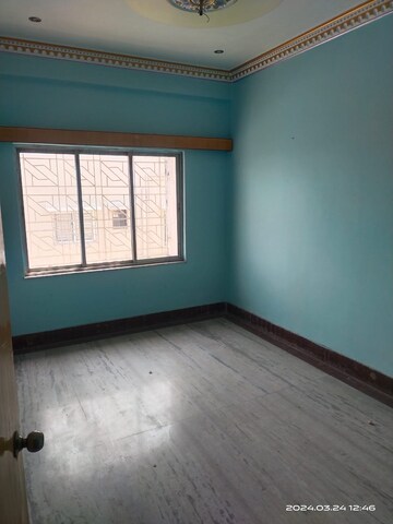 Room in 3 BHK Apartment at Sinchi Tower, Sodepur – for Sale