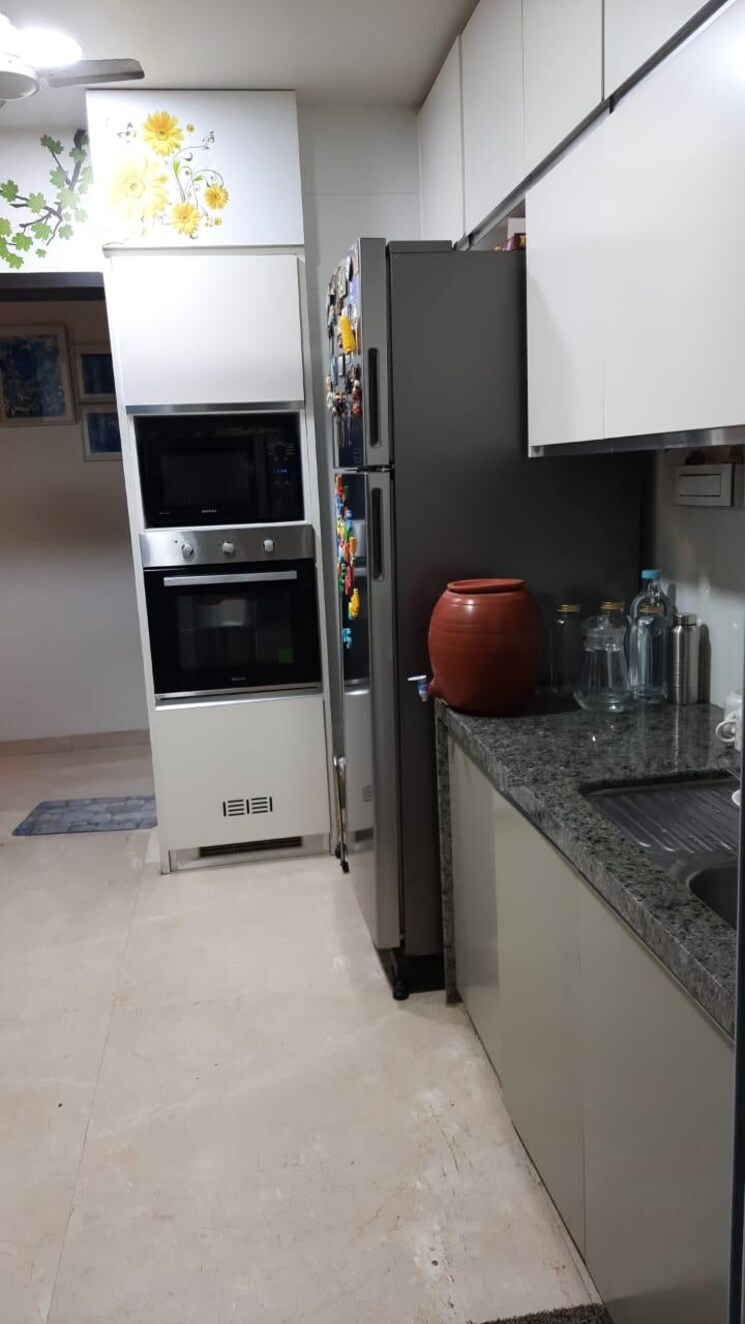 Kitchen, oberoi-realty-exquisite 3 Bedroom 1300 Sq.Ft. Apartment In Goregaon East Mumbai 8929385