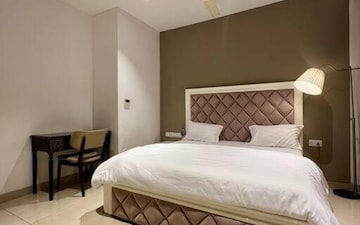 5 BHK Apartment For Rent in Sector 62