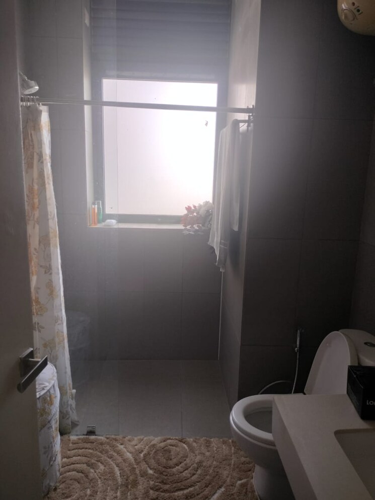 Bathroom, ireo-skyon 4 Bedroom 2791 Sq.Ft. Apartment In Sector 60 Gurgaon 8929383