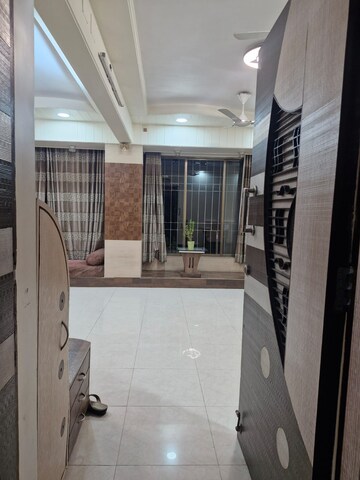 Master Bedroom in 4 BHK Apartment at Gundecha Valley of Flowers, Kandivali East – for Rent