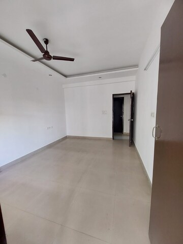 Room in 3 BHK Apartment at Maya Garden City, Lohgarh – for Rent