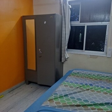 2 BHK Apartment For Rent in Rahul Apartments, Malad West