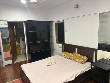 Bedroom in 2 BHK Apartment at Bandra West – for Rent