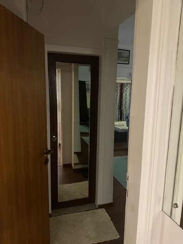 Room in 2 BHK Apartment at Bandra West – for Rent