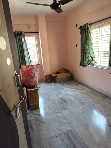 Room in 4 BHK Apartment at Sodepur – for Sale