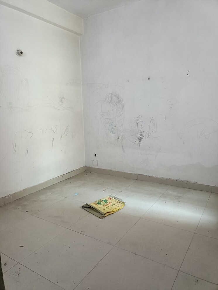 Room, ip extension 2 Bedroom 850 Sq.Ft. Apartment In Ip Extension Delhi 8929532