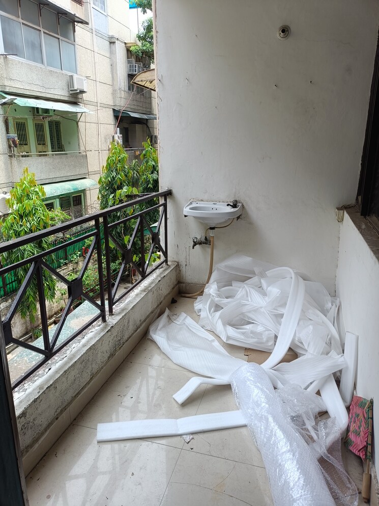 Balcony, ip extension 2 Bedroom 850 Sq.Ft. Apartment In Ip Extension Delhi 8929532