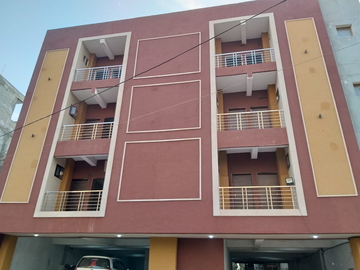 1 Rk+ Pooja Room Apartment For Rent in Central Town