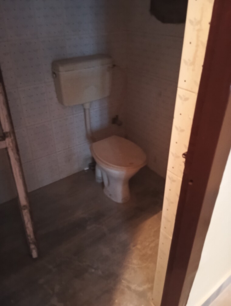 Bathroom, patliputra-jyotipuram 3 Bedroom 1525 Sq.Ft. Apartment In Khajpura Patna 8929544