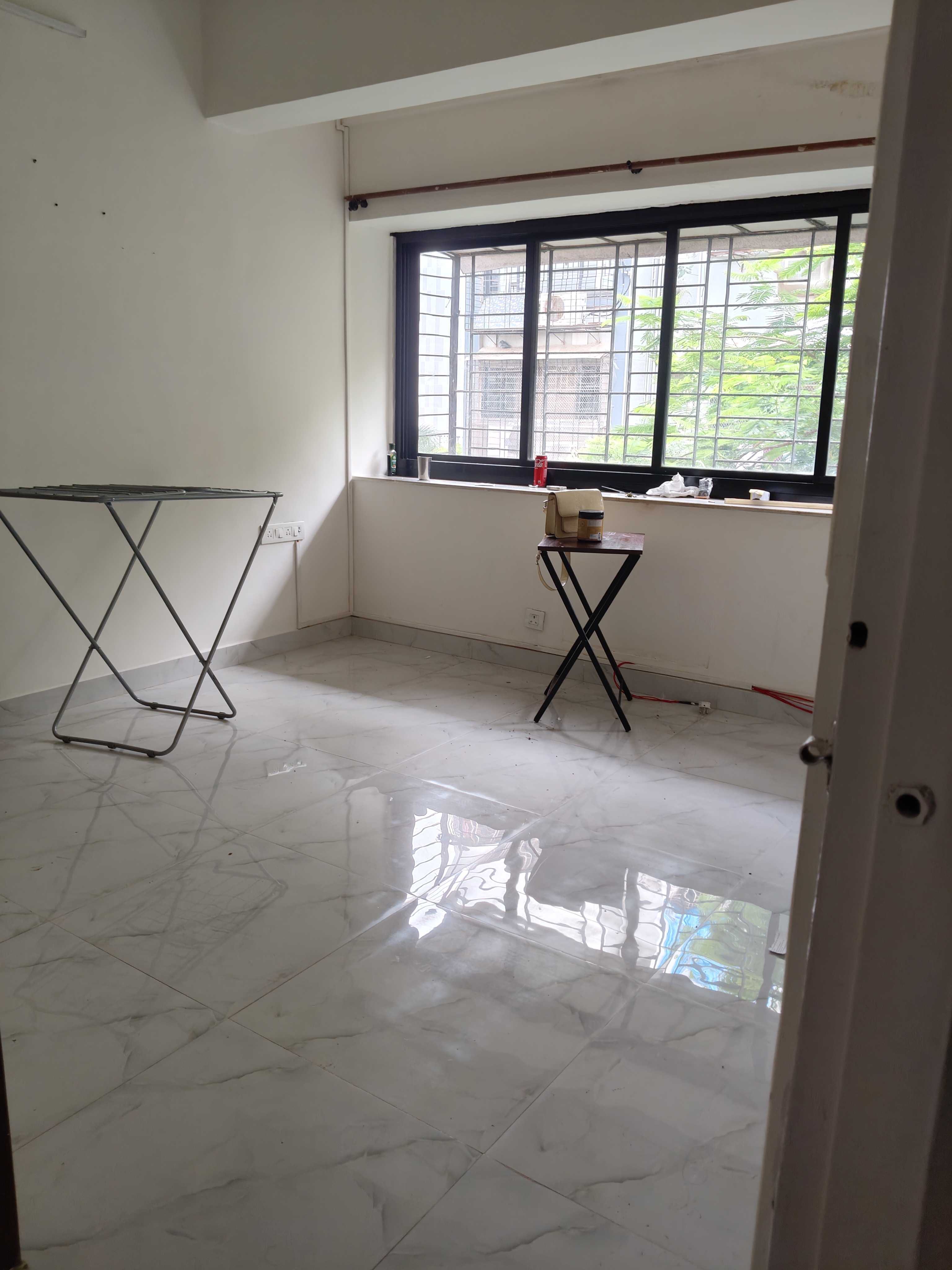 2 BHK Apartment For Rent in Oshiwara Mhada