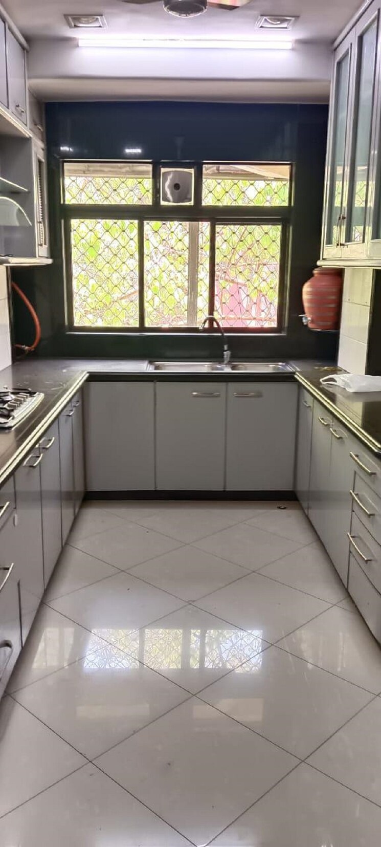 Kitchen, khar west 2 Bedroom 750 Sq.Ft. Apartment In Khar West Mumbai 8929558