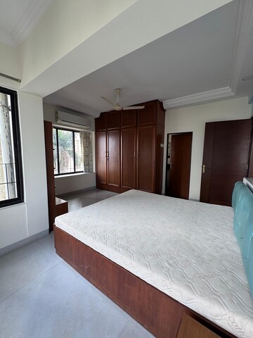 Bedroom in 2 BHK Apartment at Bandra West – for Rent