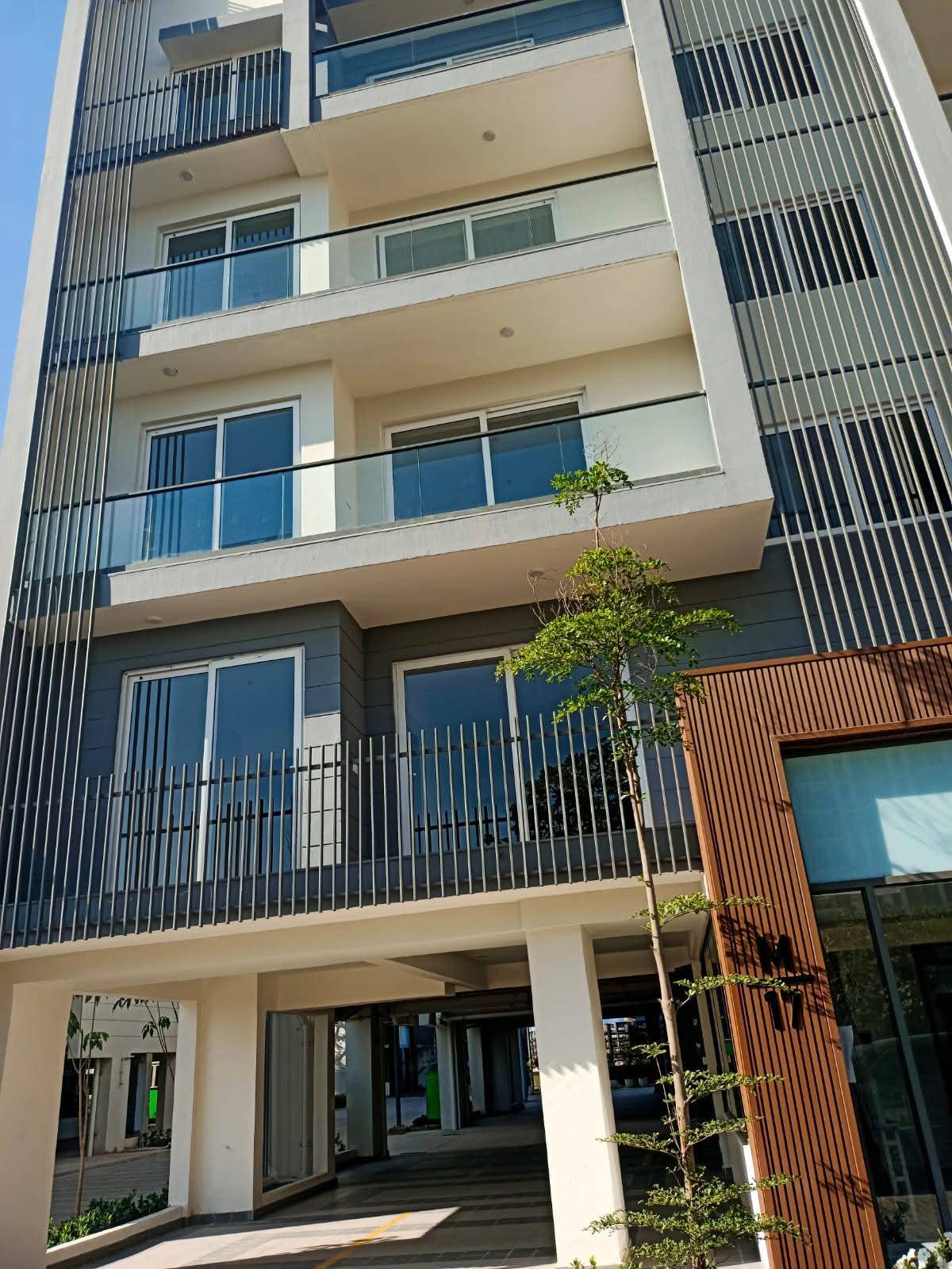 3.5 BHK + Study Room Builder Floor For Rent in M3M Soulitude